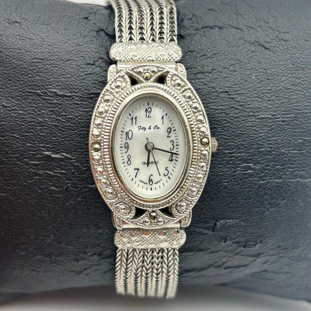 Fitz & Co Silvertone Mother Pearl Dial Ladies Fashion Watch Working New Battery